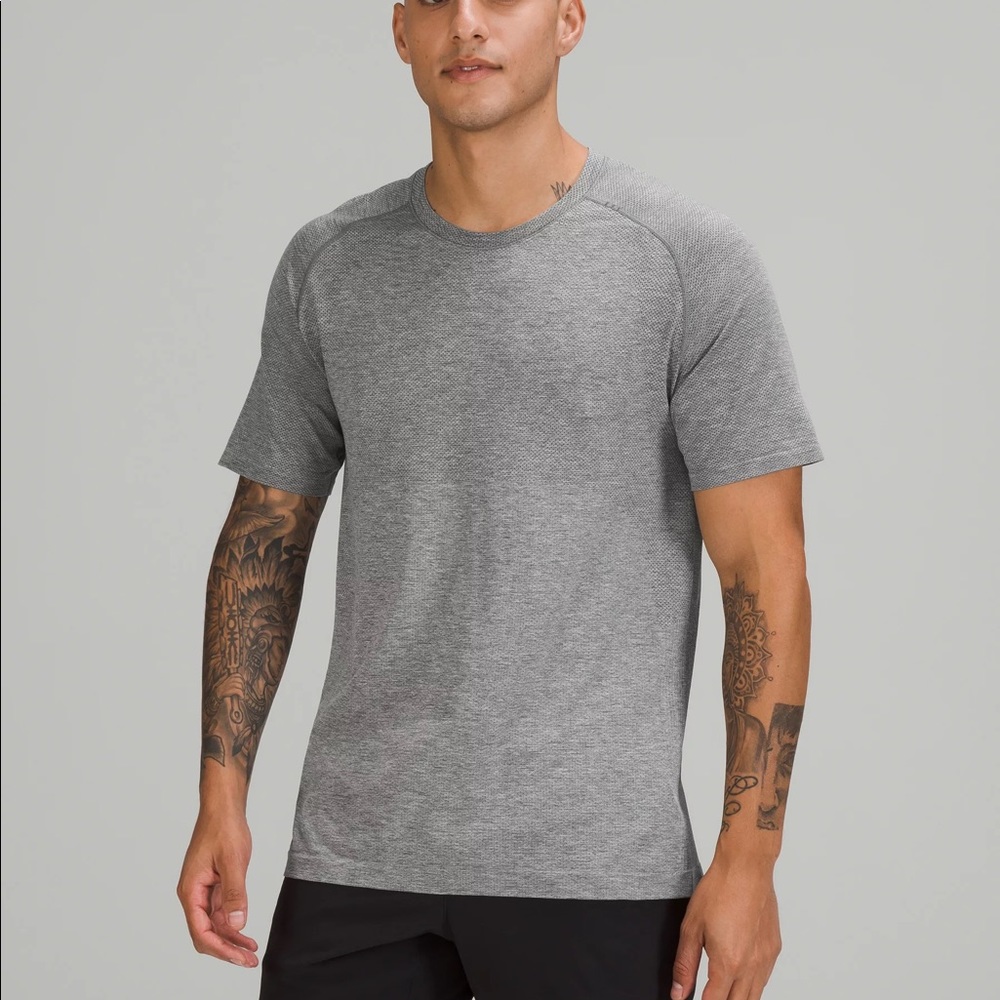 Lululemon Metal Vent Tech Short Sleeve